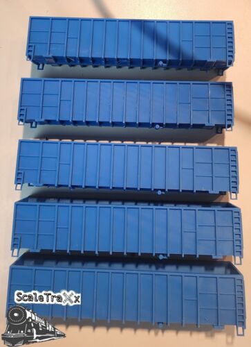 N Scale Woodchip (Blue Undecorated) 5 Pack (with trucks and couplers) without inner load supports