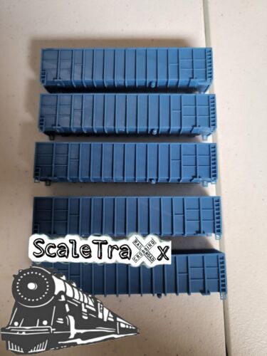 N Scale Woodchip (Blue Undecorated) 5 Pack (with trucks and couplers) with inner load supports