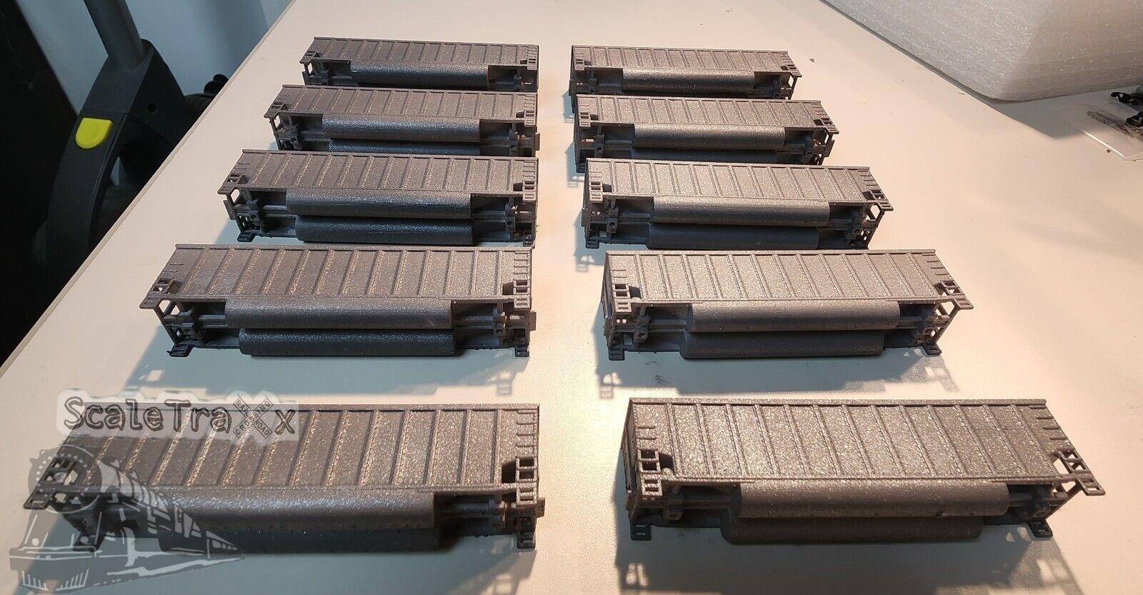 N Scale Bethgon (Dark Silver Undecorated) 10 pack (with trucks and couplers)