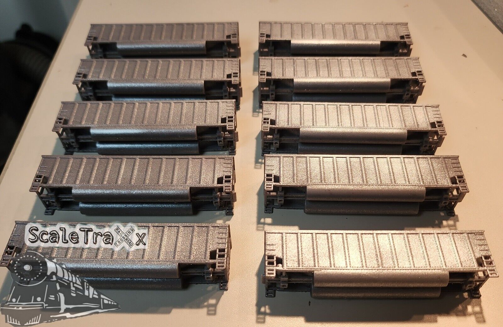 N Scale Bethgon (Silver Undecorated) 10 pack (with trucks and couplers)