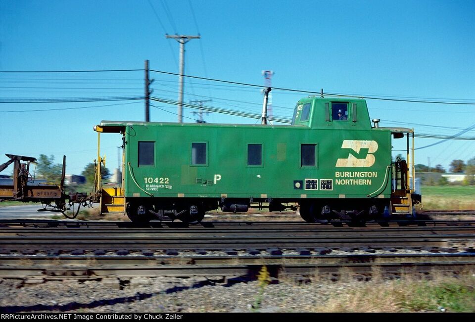 n scale Burlington Route NE12 caboose (BN)